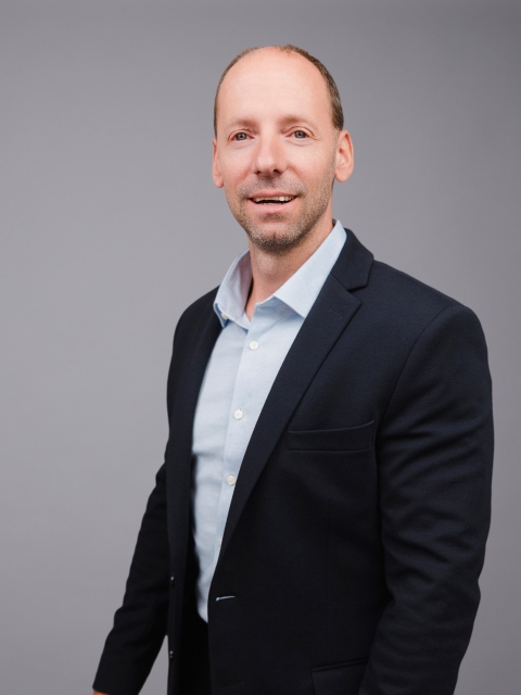 SAD-Logo Ansprechpartner Oliver Vroomen