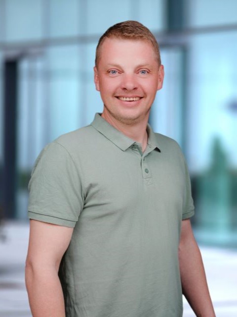 SAD-Logo Ansprechpartner Manuel Saur